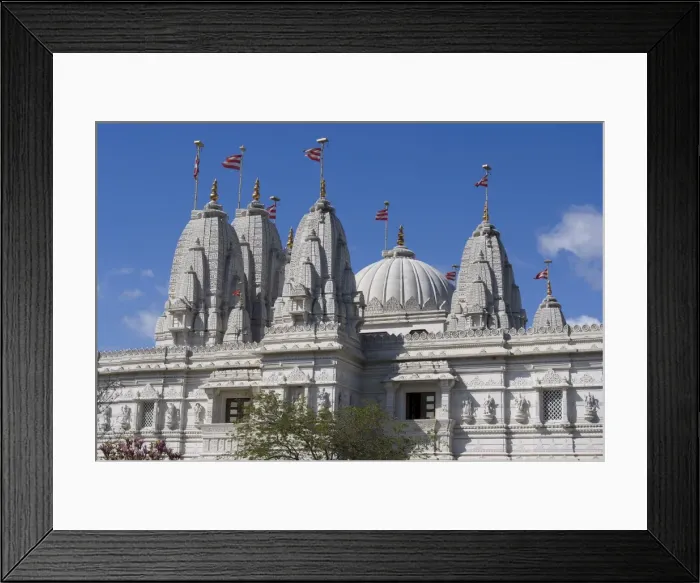 Framed Print : Shri Swaminarayan Mandir, Hindu temple in Neasden, London, England, United Kingdom Framed Print : Shri Swaminarayan Mandir, Hindu temple in Neasden, London, England, United Kingdom