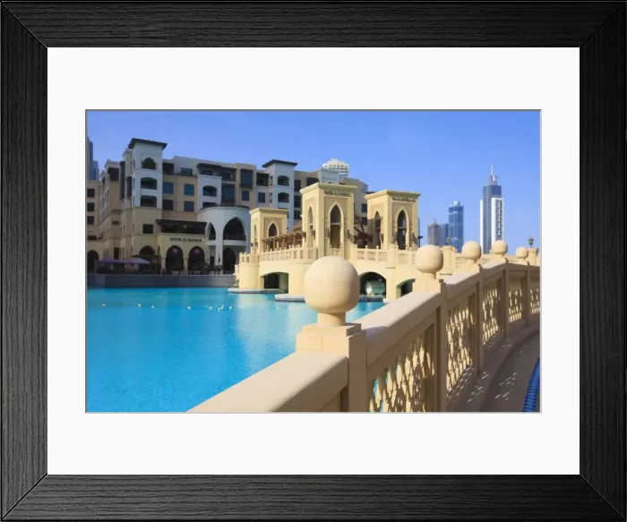 Framed Print : Bridge leading to the Souk Al Bahar, Downtown, United Arab Emirates, Middle East Framed Print : Bridge leading to the Souk Al Bahar, Downtown, United Arab Emirates, Middle East