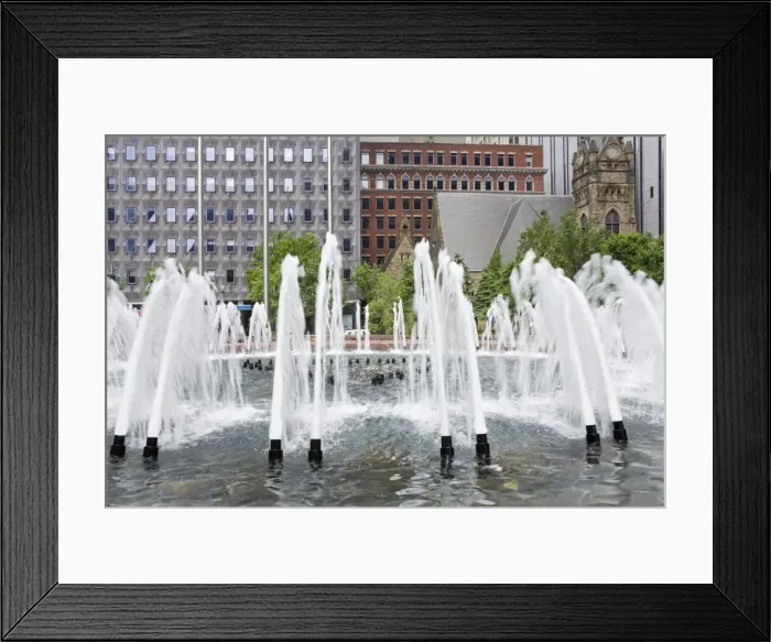 Framed Print : Pnc Plaza Fountain, Pittsburgh, Pennsylvania, United States of America, North America Framed Print : Pnc Plaza Fountain, Pittsburgh, Pennsylvania, United States of America, North America