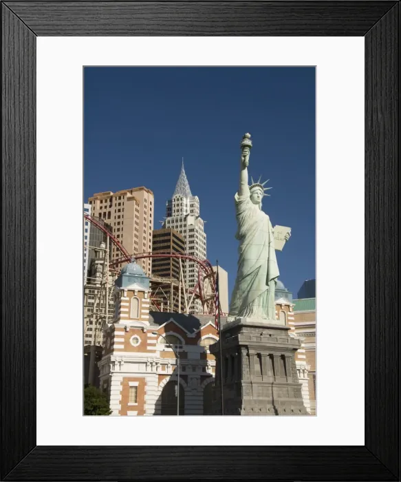 Framed Print : New York-New York Hotel and replica of Statue of Liberty, Las Vegas, Nevada Framed Print : New York-New York Hotel and replica of Statue of Liberty, Las Vegas, Nevada