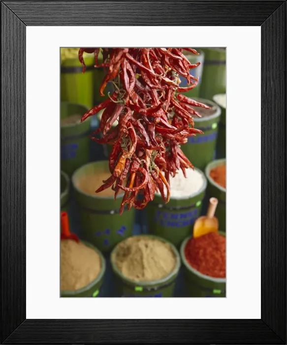 Framed Print : Chillies in spice market, Istanbul, Turkey, Europe Framed Print : Chillies in spice market, Istanbul, Turkey, Europe