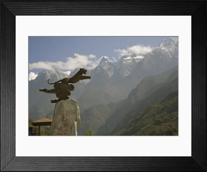 Framed Print : Tiger Leaping Gorge, Yangtze River, Yunnan, China, Asia Framed Print : Tiger Leaping Gorge, Yangtze River, Yunnan, China, Asia