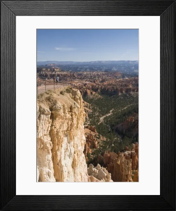 Framed Print : Tourist viewpoint, Inspiration Point, Bryce Canyon National Park, Utah