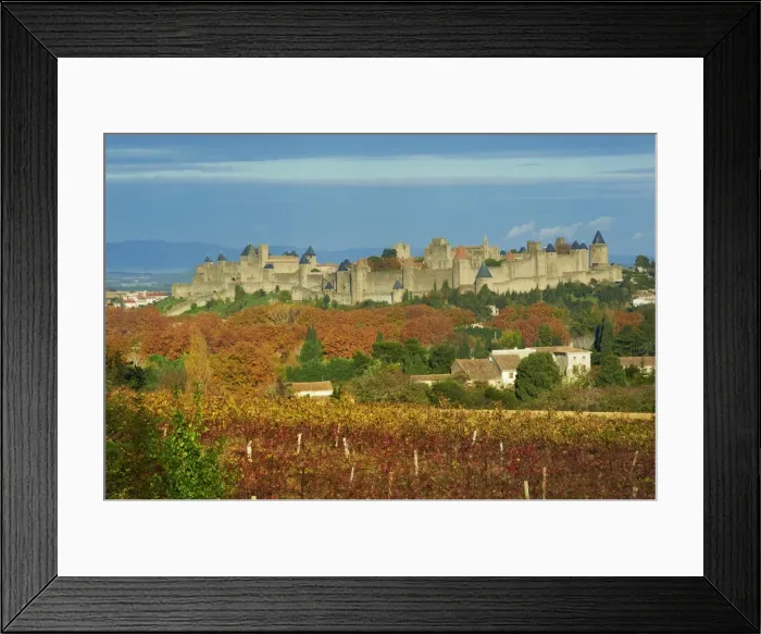 Framed Print : Medieval city of Carcassonne, UNESCO World Heritage Site, Aude, Languedoc-Roussillon Framed Print : Medieval city of Carcassonne, UNESCO World Heritage Site, Aude, Languedoc-Roussillon