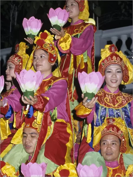 Traditional Vietnamese Lotus dance, Vietnam, Indochina, Southeast Asia, Asia