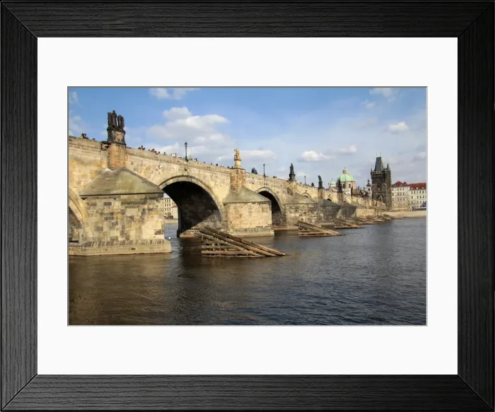 Framed Print : Charles Bridge over the River Vltava, UNESCO World Heritage Site, Prague Framed Print : Charles Bridge over the River Vltava, UNESCO World Heritage Site, Prague