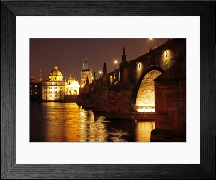 Framed Print : Charles Bridge over the River Vltava at night, UNESCO World Heritage Site Framed Print : Charles Bridge over the River Vltava at night, UNESCO World Heritage Site