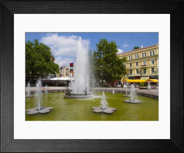 Framed Print : Fountain in Knyaz Alexander Battenberg Square (King Alexander Battenberg Square) Framed Print : Fountain in Knyaz Alexander Battenberg Square (King Alexander Battenberg Square)