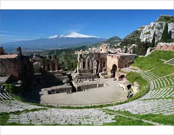 The Greek Amphitheatre and Mount Etna, Taormina, Sicily, Italy, Europe
