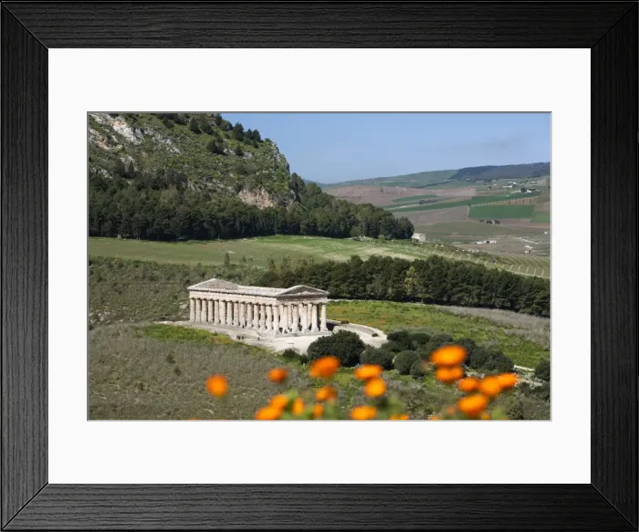 Framed Print : View over the Greek Doric Temple, Segesta, Sicily, Italy, Europe Framed Print : View over the Greek Doric Temple, Segesta, Sicily, Italy, Europe