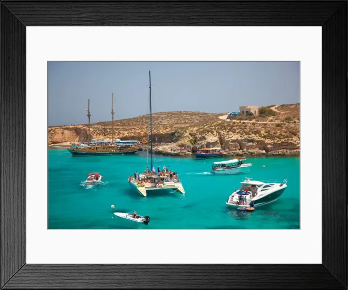 Framed Print : Blue Lagoon, Comino, Malta, Mediterranean, Europe Framed Print : Blue Lagoon, Comino, Malta, Mediterranean, Europe
