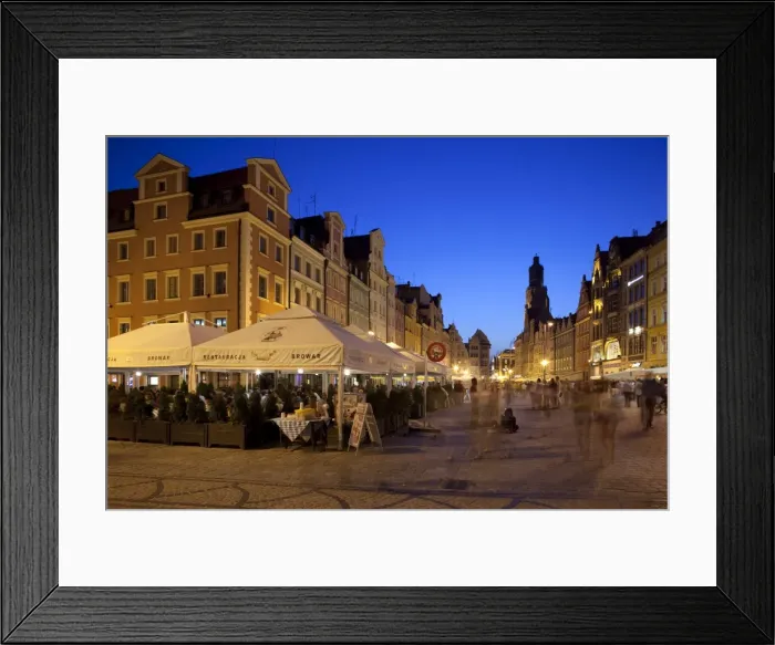 Framed Print : Restaurants, Market Square (Rynek), Old Town, Wroclaw, Silesia, Poland, Europe