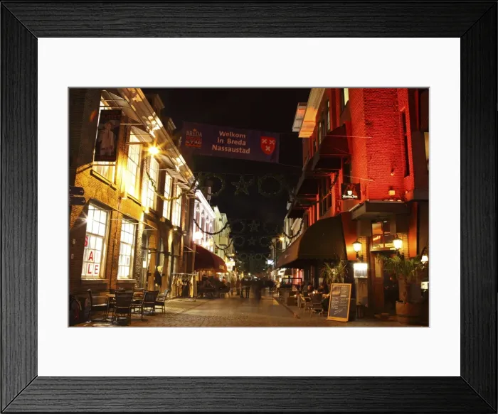 Framed Print : Busy bars and restaurants at night on Halstraat in Breda, Noord-Brabant Framed Print : Busy bars and restaurants at night on Halstraat in Breda, Noord-Brabant