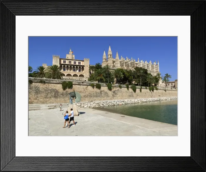 Framed Print : Palma Cathedral (La Seu), Palma de Mallorca, Mallorca (Majorca), Balearic Islands Framed Print : Palma Cathedral (La Seu), Palma de Mallorca, Mallorca (Majorca), Balearic Islands