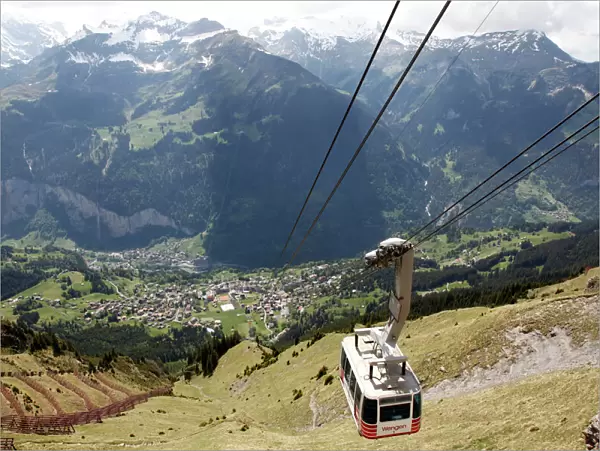 Cableway Wengen-Mannlichen, Lauterbrunnen Valley, Bernese Oberland, Swiss Alps