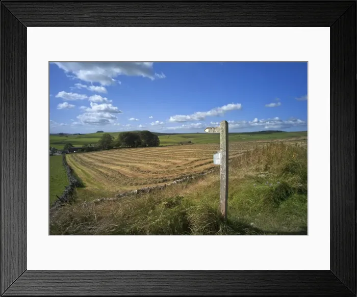 Framed Print : Vew from the High Peak Trail cycleway and footpath along disused railway line Framed Print : Vew from the High Peak Trail cycleway and footpath along disused railway line