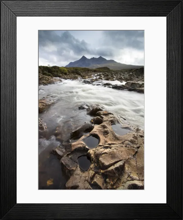 Framed Print : River Sligachan tumbling over rocks with Sgurr nan Gillean in distance Framed Print : River Sligachan tumbling over rocks with Sgurr nan Gillean in distance