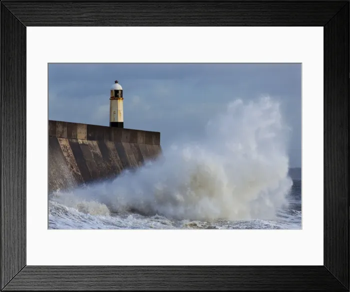 Framed Print : Harbour light, Porthcawl, South Wales, Wales, United Kingdom, Europe Framed Print : Harbour light, Porthcawl, South Wales, Wales, United Kingdom, Europe