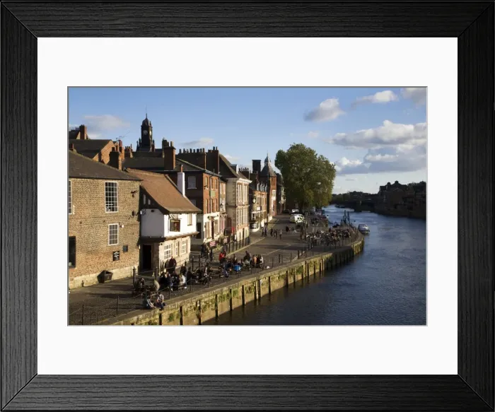 Framed Print : Enjoying autumn sunshine at the Kings Arms, York, Yorkshire, England, United Kingdom Framed Print : Enjoying autumn sunshine at the Kings Arms, York, Yorkshire, England, United Kingdom