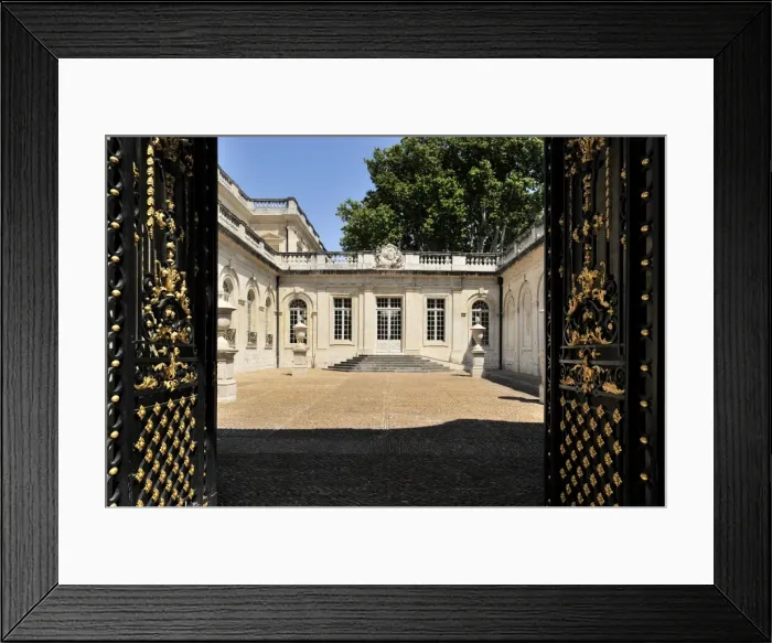 Framed Print : The Musee Calvet, Museum of Fine Arts and Archaeology, Avignon, Provence, France, Europe Framed Print : The Musee Calvet, Museum of Fine Arts and Archaeology, Avignon, Provence, France, Europe