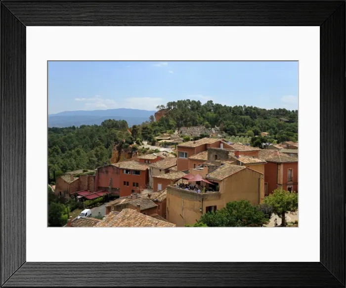 Framed Print : The ochre coloured town of Roussillon, Parc Naturel Regional du Luberon Framed Print : The ochre coloured town of Roussillon, Parc Naturel Regional du Luberon