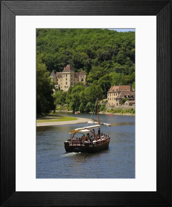 Framed Print : Caberre boat on the river Dordogne, La Roque-Gageac, Dordogne, France, Europe Framed Print : Caberre boat on the river Dordogne, La Roque-Gageac, Dordogne, France, Europe