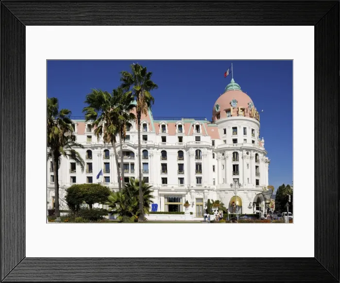 Framed Print : Hotel Le Negresco, Promenade des Anglais, Nice, Alpes Maritimes, Provence Framed Print : Hotel Le Negresco, Promenade des Anglais, Nice, Alpes Maritimes, Provence