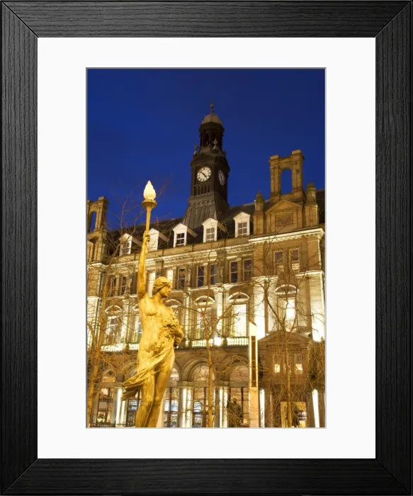 Framed Print : Statue of Morn and Old Post Office in City Square at dusk, Leeds, West Yorkshire Framed Print : Statue of Morn and Old Post Office in City Square at dusk, Leeds, West Yorkshire