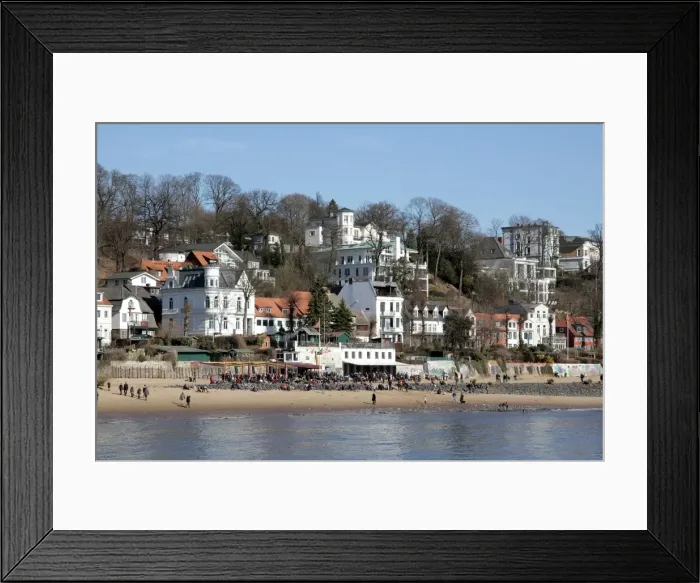 Framed Print : River Elbe at Ovelgonne, Hamburg, Germany, Europe Framed Print : River Elbe at Ovelgonne, Hamburg, Germany, Europe