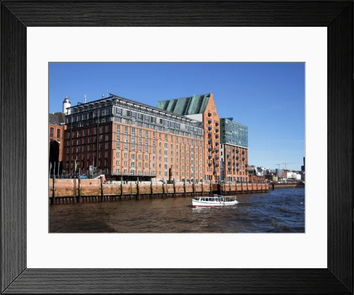 Framed Print : River Elbe and buildings at Grovue Elbstravue, Hamburg, Germany, Europe Framed Print : River Elbe and buildings at Grovue Elbstravue, Hamburg, Germany, Europe