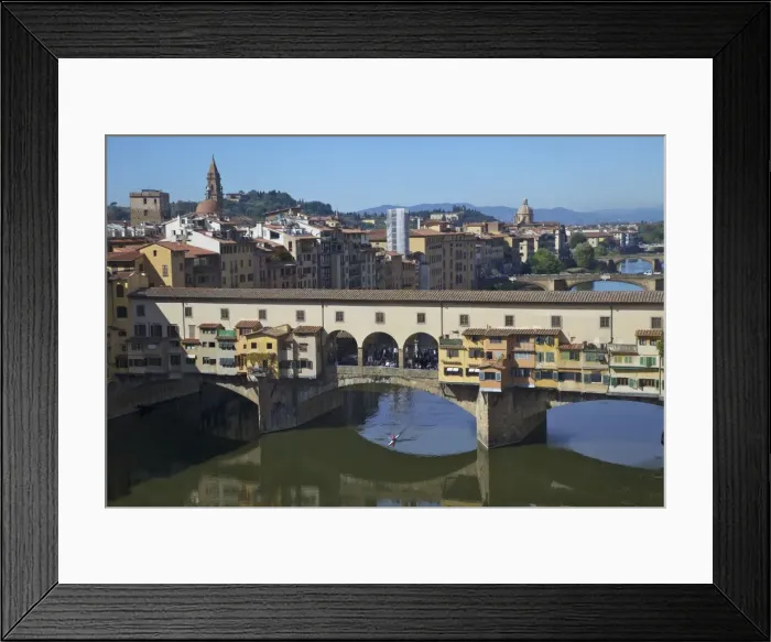 Framed Print : Ponte Vecchio and the River Arno, Florence, UNESCO World Heritage Site Framed Print : Ponte Vecchio and the River Arno, Florence, UNESCO World Heritage Site