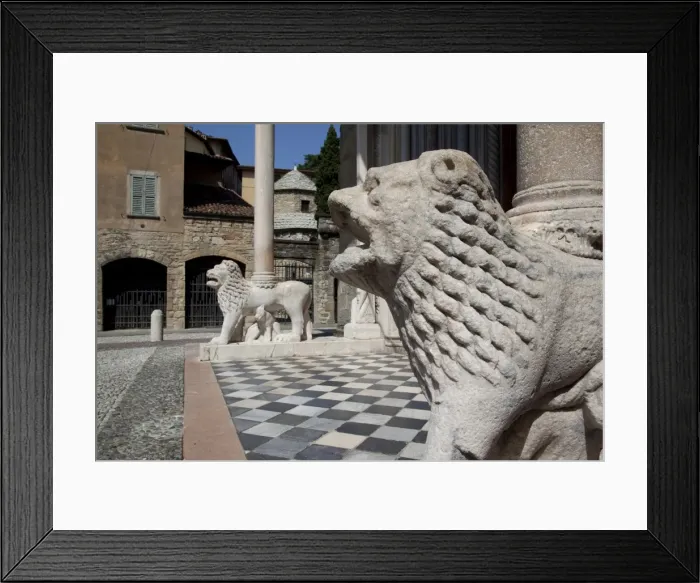 Framed Print : Entrance to the Basilica Santa Maria Maggiore, Piazza Duomo, Bergamo, Lombardy Framed Print : Entrance to the Basilica Santa Maria Maggiore, Piazza Duomo, Bergamo, Lombardy
