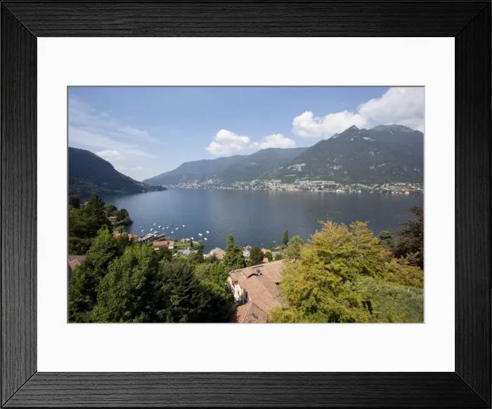 Framed Print : View of Lake Como, Lombardy, Italian Lakes, Italy, Europe Framed Print : View of Lake Como, Lombardy, Italian Lakes, Italy, Europe
