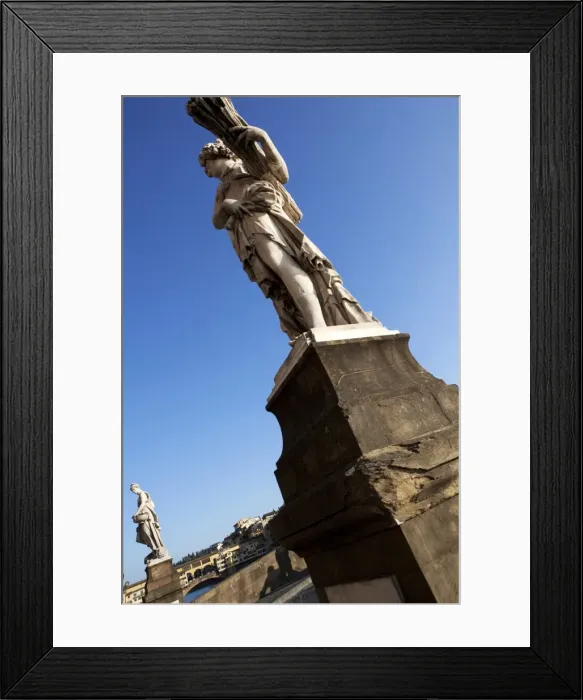 Framed Print : View of Ponte Vecchio, Florence, UNESCO World Heritage Site, Tuscany, Italy, Europe Framed Print : View of Ponte Vecchio, Florence, UNESCO World Heritage Site, Tuscany, Italy, Europe