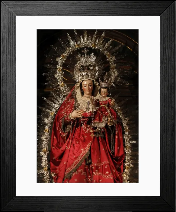 Framed Print : Virgin and Child sculpture in Seville cathedral, Seville, Andalucia, Spain, Europe Framed Print : Virgin and Child sculpture in Seville cathedral, Seville, Andalucia, Spain, Europe