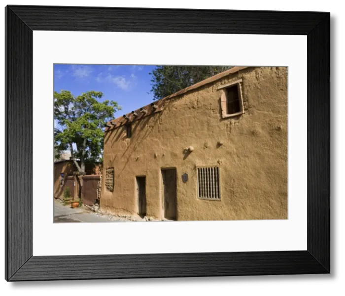 Framed Print : Oldest house in the USA on the Old Santa Fe Trail, Santa Fe, New Mexico, United States of America, North America Framed Print : Oldest house in the USA on the Old Santa Fe Trail, Santa Fe, New Mexico, United States of America, North America