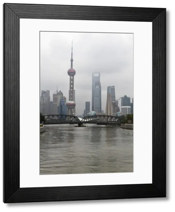 Framed Print : Waibaidu Bridge (Garden Bridge) over Suzhou Creek, Pudong skyline with Oriental Pearl Tower and Shanghai World Financial Center beyond, Shanghai, China, Asia Framed Print : Waibaidu Bridge (Garden Bridge) over Suzhou Creek, Pudong skyline with Oriental Pearl Tower and Shanghai World Financial Center beyond, Shanghai, China, Asia