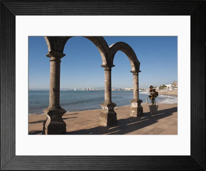 Framed Print : The Arches sculpture on the Malecon, Puerto Vallarta, Jalisco, Mexico, North America Framed Print : The Arches sculpture on the Malecon, Puerto Vallarta, Jalisco, Mexico, North America