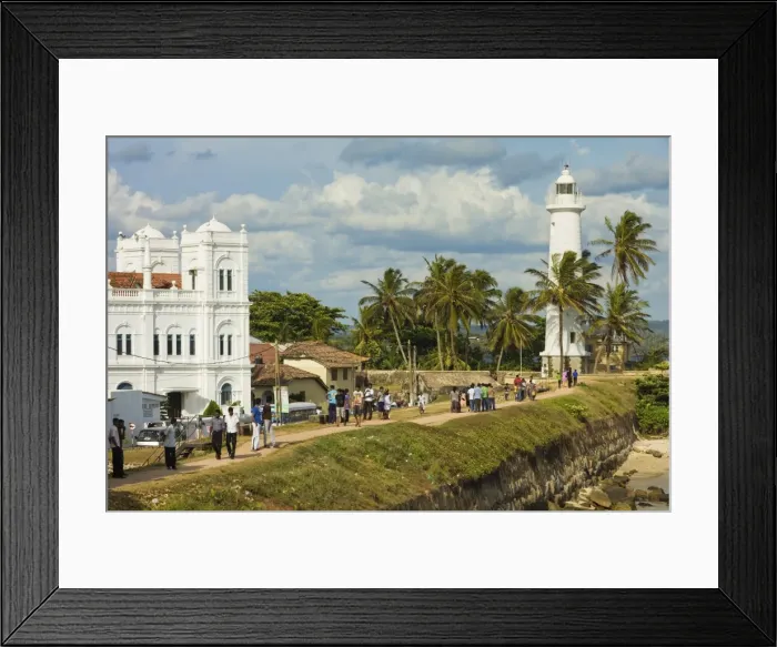 Framed Print : Meeran Jumma Mosque and the lighthouse at the Point Utrecht Bastion in the old Dutch Fort, UNESCO World Heritage Site, Galle, Southern Province, Sri Lanka, Asia