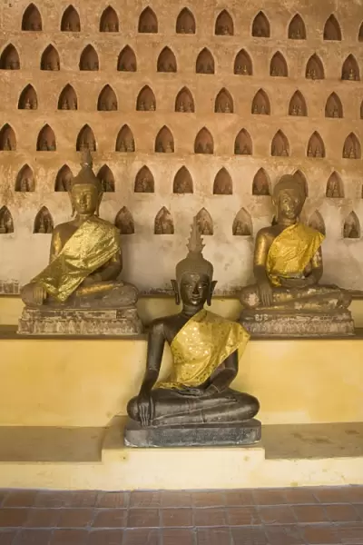 Statues of the Buddha, Wat Si Saket, Vientiane, Laos, Indochina, Southeast Asia, Asia