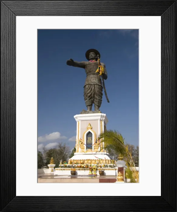 Framed Print : Statue of King Sisavang, Vientiane, Laos, Indochina, Southeast Asia, Asia Framed Print : Statue of King Sisavang, Vientiane, Laos, Indochina, Southeast Asia, Asia