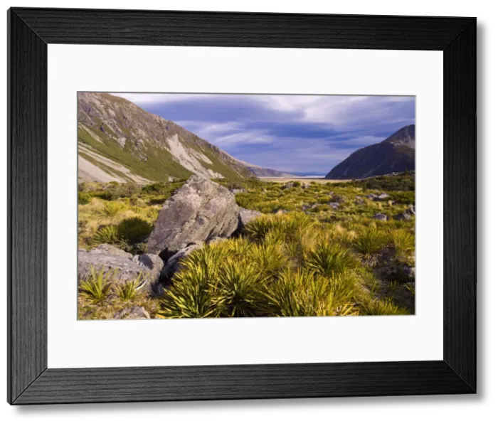 Framed Print : Aoraki Mount Cook National Park, UNESCO World Heritage Site, South Island, New Zealand, Pacific Framed Print : Aoraki Mount Cook National Park, UNESCO World Heritage Site, South Island, New Zealand, Pacific