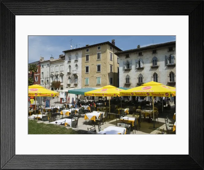 Framed Print : Cafe scene in old Venetian quarter, Porec, Istria, Croatia, Europe