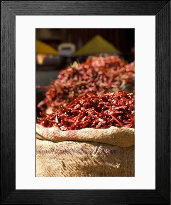 Framed Print : Chillies on market stall, Udaipur, Rajasthan, India, Asia Framed Print : Chillies on market stall, Udaipur, Rajasthan, India, Asia