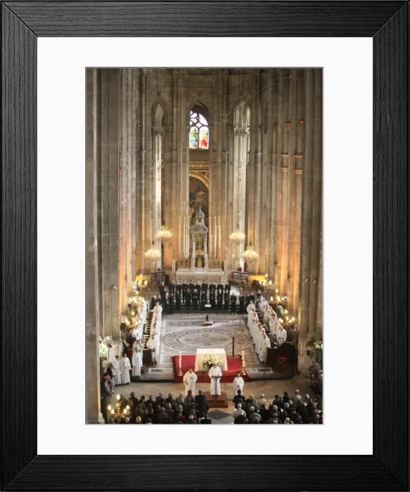 Framed Print : Mass in Saint-Eustache church, Paris, France, Europe Framed Print : Mass in Saint-Eustache church, Paris, France, Europe