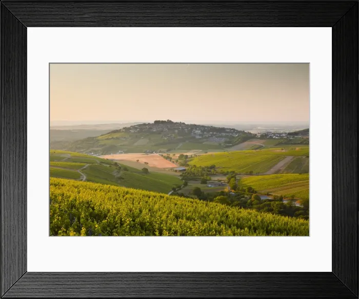 Framed Print : Dawn light starts to fill the skies above the village and vineyards of Sanerre, Cher, Loire Valley, Centre, France, Europe Framed Print : Dawn light starts to fill the skies above the village and vineyards of Sanerre, Cher, Loire Valley, Centre, France, Europe