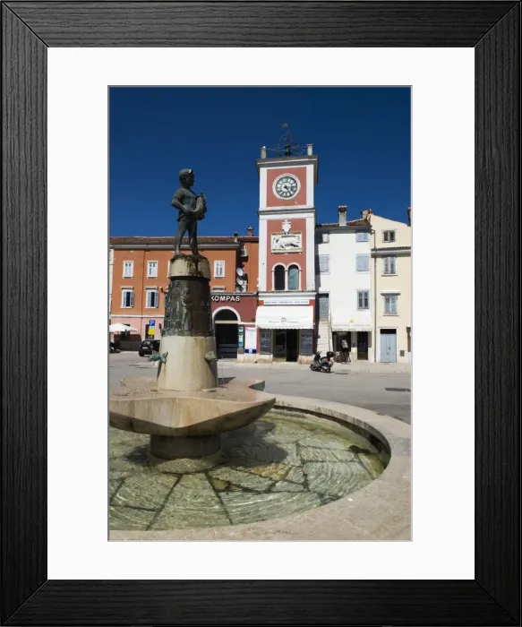 Framed Print : Trg Marsala Tita (main Square), Rovinj, Istria, Croatia, Europe Framed Print : Trg Marsala Tita (main Square), Rovinj, Istria, Croatia, Europe