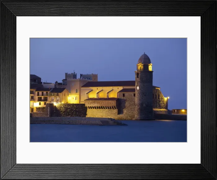 Framed Print : The Church of Notre-Dame-des-Anges at dusk from the harbour at Collioure, Cote Vermeille, Languedoc-Roussillon, France, Europe Framed Print : The Church of Notre-Dame-des-Anges at dusk from the harbour at Collioure, Cote Vermeille, Languedoc-Roussillon, France, Europe