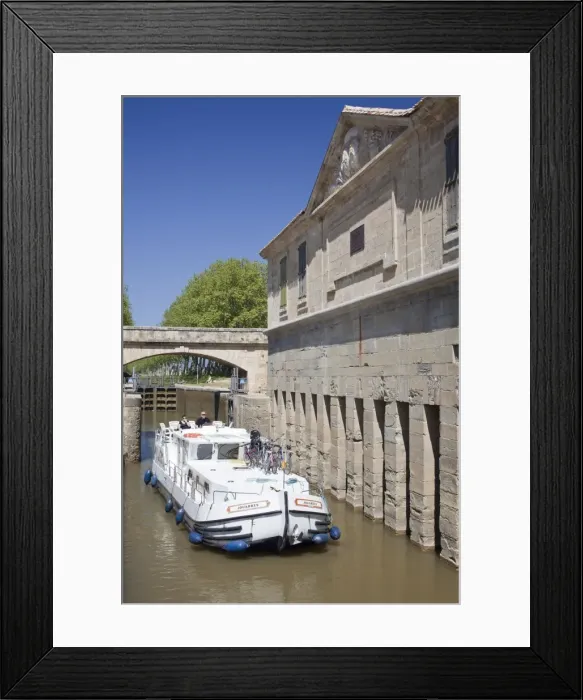 Framed Print : A barge on the Canal du Midi, UNESCO World Heritage Site, in spring, Languedoc-Roussillon, France, Europe Framed Print : A barge on the Canal du Midi, UNESCO World Heritage Site, in spring, Languedoc-Roussillon, France, Europe