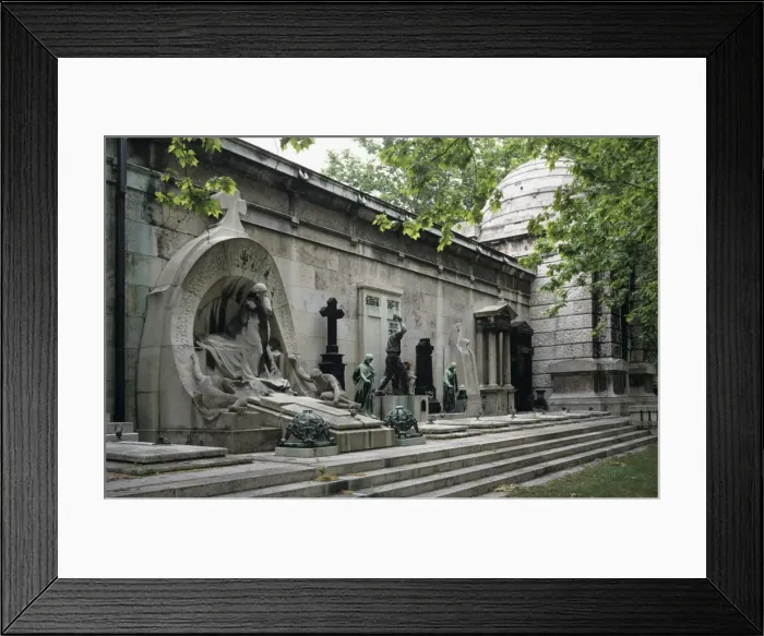 Framed Print : Tombs and memorials inside the Kerepesi Cemetery, Budapest, Hungary, Europe Framed Print : Tombs and memorials inside the Kerepesi Cemetery, Budapest, Hungary, Europe